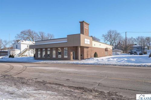 915 S Front St, Mankato, MN, 56001-2404 | Card Image
