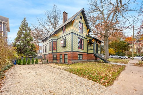 185 Saint Ronan St, New Haven, CT, 06511-2311 | Card Image