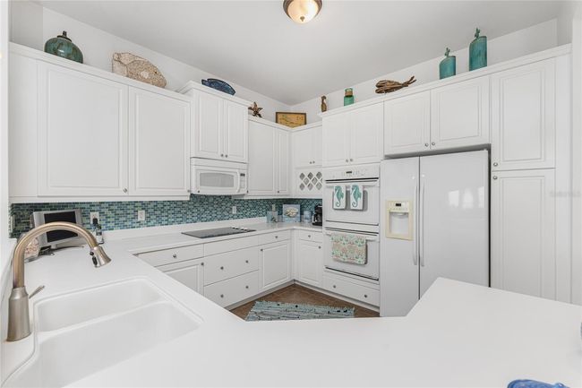 UNIT-202 - 11100 Hacienda Del Mar Blvd, Condo with 2 bedrooms, 3 bathrooms and null parking in PLACIDA FL | Image 14