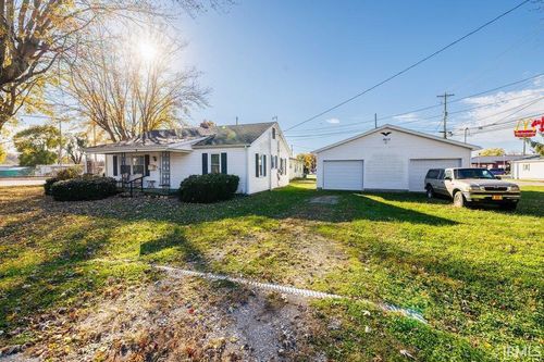 15 N Central Ave, Spencer, IN, 47460-1568 | Card Image