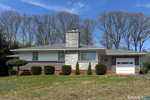 90 Larchmont Ave, Waterbury, CT, 06708-2833 | Card Image