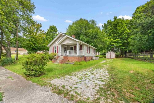 704 Slater Rd, Marietta, SC, 29661-9509 | Card Image