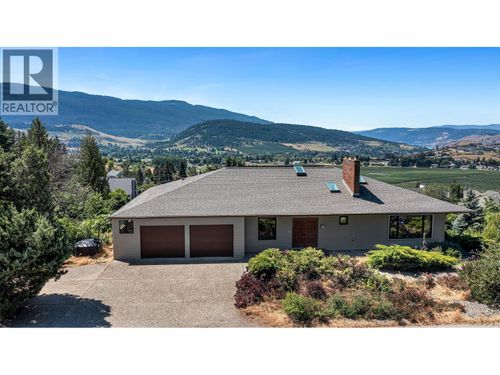 460 Crestview Dr, Coldstream, BC, V1B2X6 | Card Image