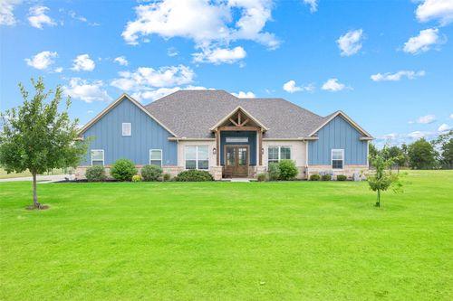 140 Clayton Xing, Springtown, TX, 76082-2500 | Card Image