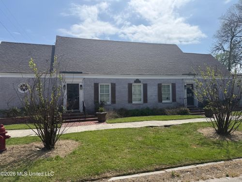 124 S Broadway Street, Greenville, MS, 38701 | Card Image