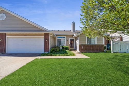 9512 Larch Ln, Johnston, IA, 50131-2918 | Card Image