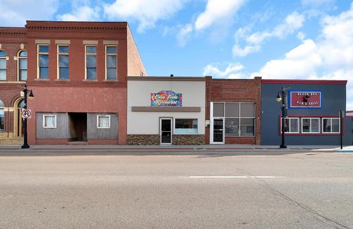 136 E Long St, Dighton, KS, 67839-5434 | Card Image