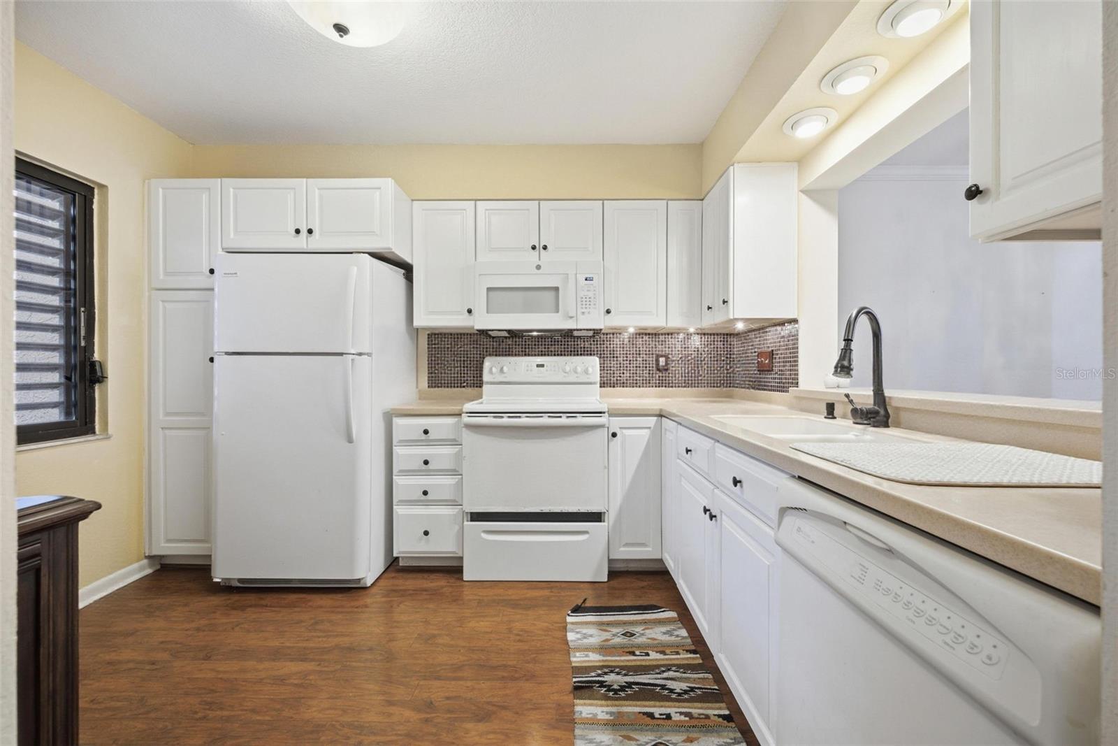 Residential in TARPON SPRINGS 5