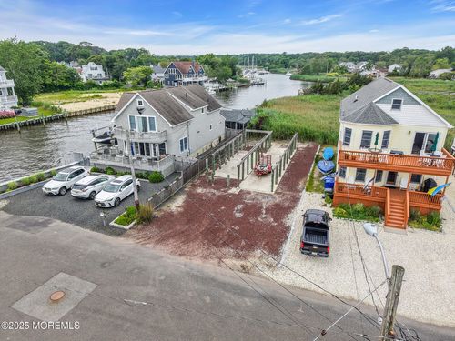603 Riverside Dr, Toms River, NJ, 08753-7233 | Card Image