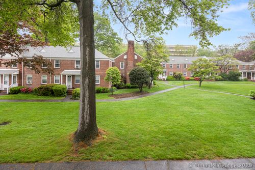 apt-3h-2475 Summer St, Stamford, CT, 06905-4529 | Card Image