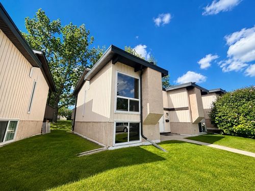 129 Oaktree Lane Sw, Calgary, AB, T2V4E3 | Card Image