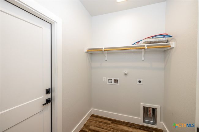 Utility Room and garage entry | Image 19