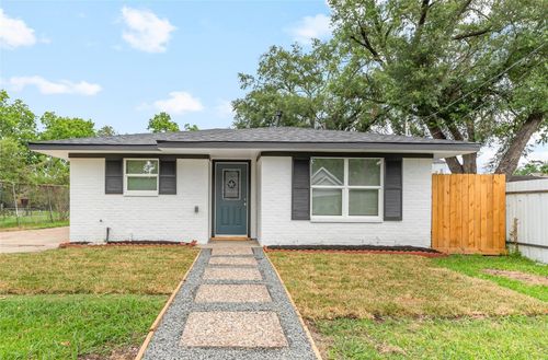 5115 Clay St, Houston, TX, 77023-2007 | Card Image