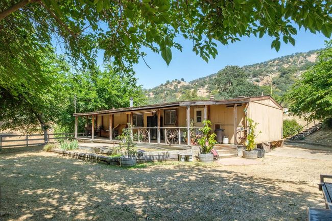 39569 Clover Ln, House other with 3 bedrooms, 0 bathrooms and null parking in Yokuts Valley CA | Image 9
