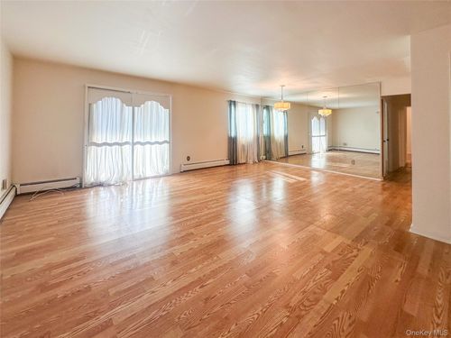 apt-1-18 Granada Cres, White Plains, NY, 10603-1250 | Card Image