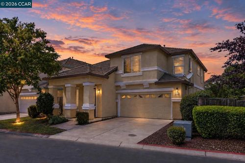 605 Charleston St, Pittsburg, CA, 94565-4133 | Card Image