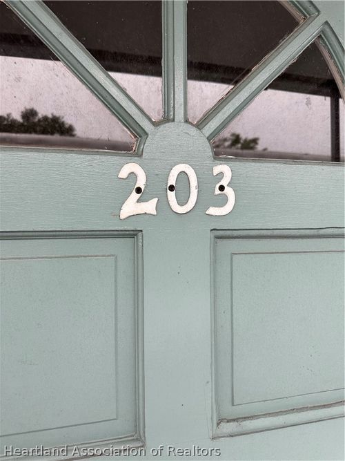 203 Golf Villas Ct, Lake Placid, FL, 33852-6607 | Card Image