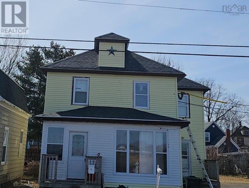 84 Intercolonial St, Sydney, NS, B1P1S6 | Card Image