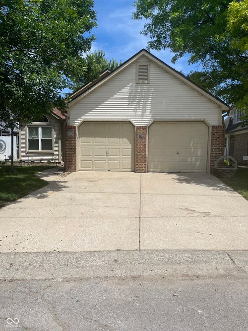 3257 Aqueous Ln, Indianapolis, IN, 46214-4131 | Card Image