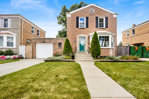 9314 S Central Park Ave, Evergreen Park, IL, 60805-1809 | Card Image