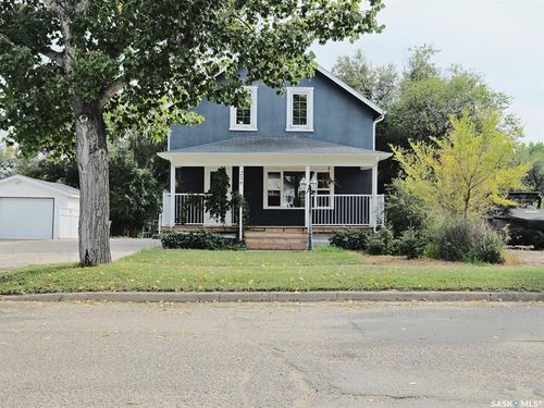 216 6th Ave W, Rosetown, SK, S0L2V0 | Card Image