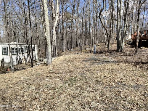 119 Locust Lake Dr, Milford, PA, 18337-4120 | Card Image