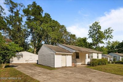 8035 Concord Blvd, House other with 3 bedrooms, 1 bathrooms and null parking in Jacksonville FL | Image 3