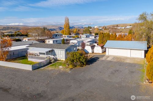 2425-726 Main Ave E, Soap Lake, WA, 98851-9222 | Card Image