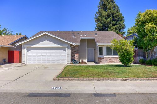 4234 N Country Dr, Antelope, CA, 95843-2440 | Card Image