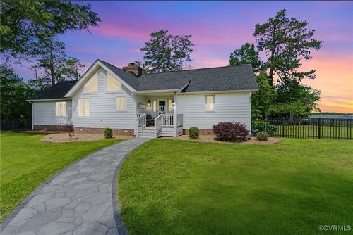 384 Shepards Warehouse Rd, Mattaponi, VA, 23110-2088 | Card Image