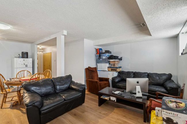 509 and 511 13 Avenue Ne, Home with 5 bedrooms, 2 bathrooms and 3 parking in Calgary AB | Image 17