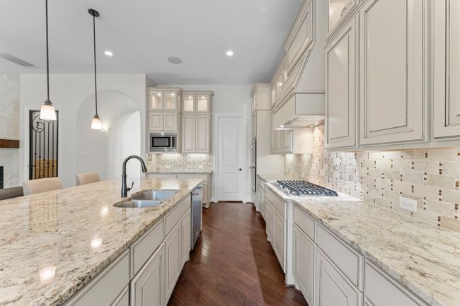 4038 Sabine Valley Trl, House other with 5 bedrooms, 5 bathrooms and 3 parking in Spring TX | Image 11