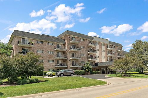 apt-110-1000 S Lorraine Rd, Wheaton, IL, 60189-6960 | Card Image