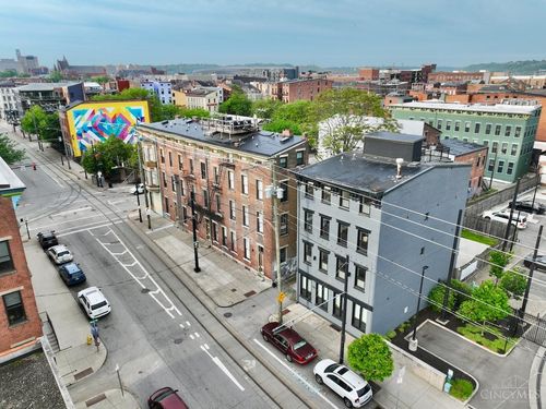 1909 Race St, Cincinnati, OH, 45202-3518 | Card Image