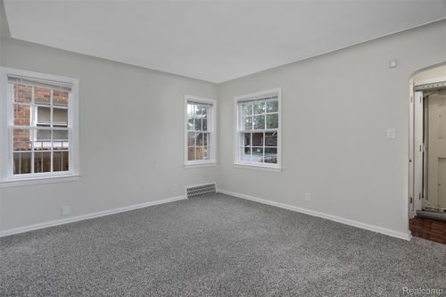 16713 Rutherford St, Detroit, MI, 48235-3646 | Card Image