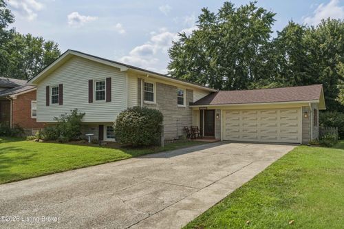 11000 Oliverda Dr, Louisville, KY, 40272 | Card Image