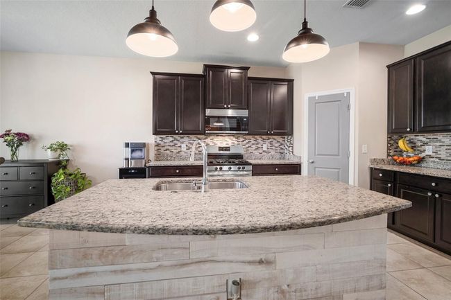 Kitchen | Image 17
