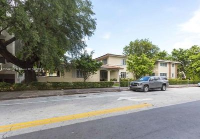 406 Valencia Ave, Home with 0 bedrooms, 0 bathrooms and 6 parking in Coral Gables FL | Image 2