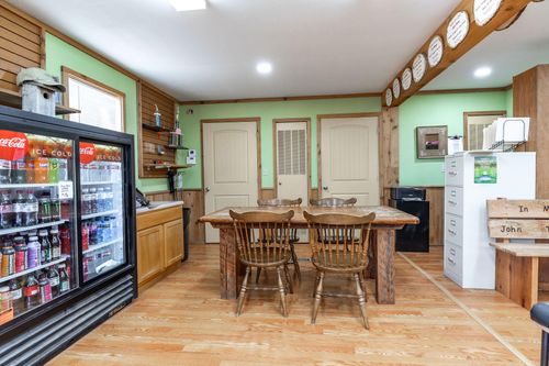 1211 Cox Ford Rd, Crane, MO, 65633-6304 | Card Image