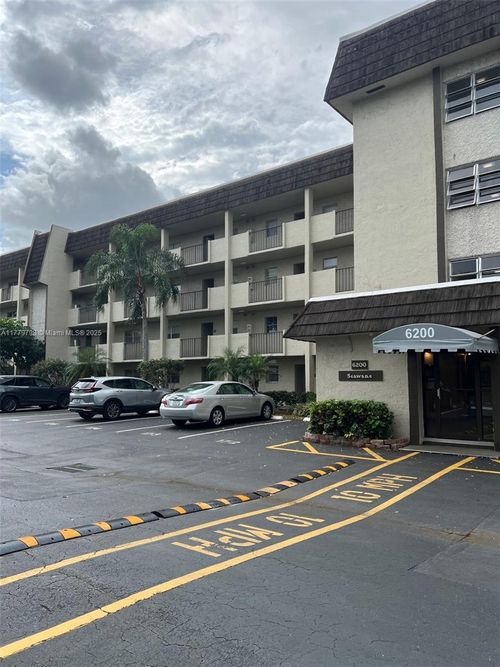 apt-204-6200 Nw 44th St, Lauderhill, FL, 33319-4429 | Card Image