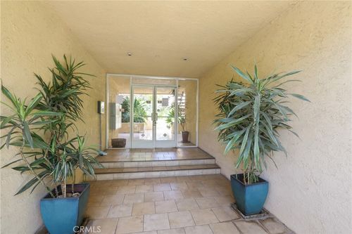 104-1731 Colby Avenue, Los Angeles, CA, 90025 | Card Image