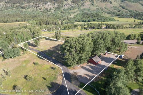 5405 Ulysses Ln, Wilson, WY, 83014-5324 | Card Image