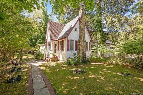 12 Valkyr Rd, Rocky Point, NY, 11778-8951 | Card Image