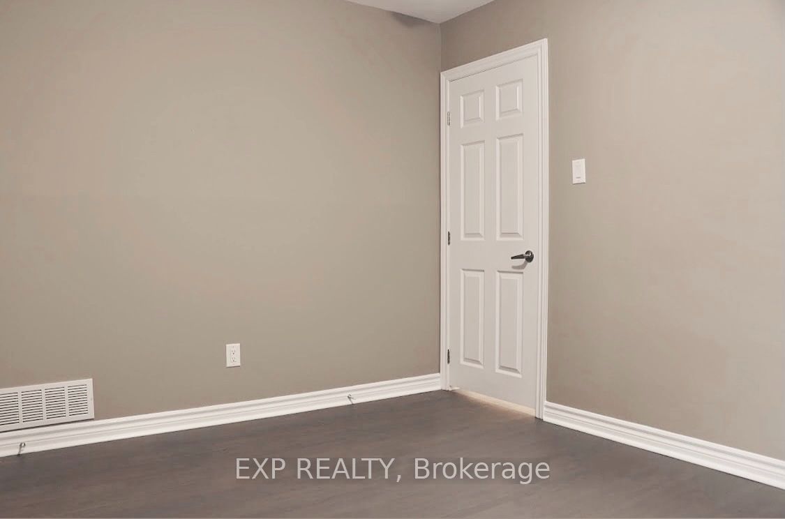 Residential Lease in Blossom Park - Airport and Area 5