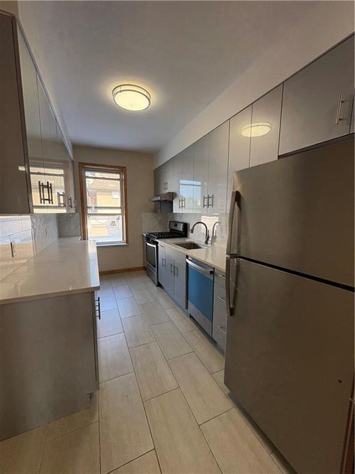 2fl-7417 18th Ave, Brooklyn, NY, 11204-5614 | Card Image