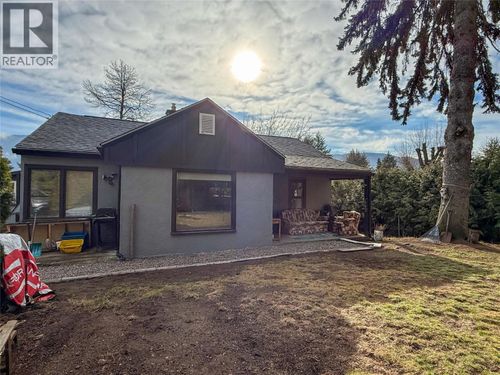 2533 Columbia Avenue, Castlegar, BC, V1N2X4 | Card Image