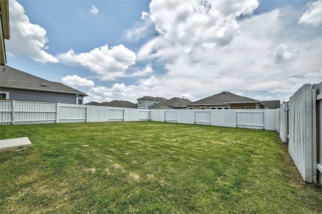 215 Desperado St, House other with 3 bedrooms, 3 bathrooms and 2 parking in Kyle TX | Image 29