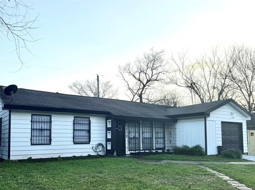 5634 Belneath St, Houston, TX, 77033-3109 | Card Image