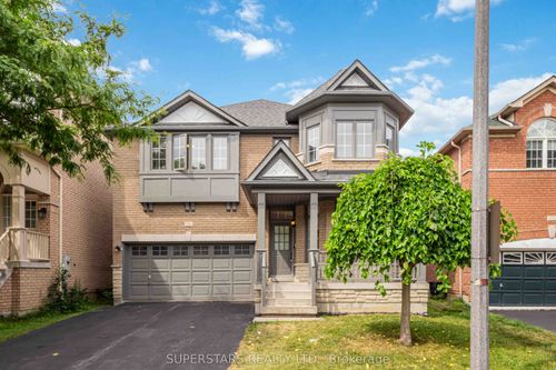 70 Russell Hill Rd, Markham, ON, L6C2M5 | Card Image