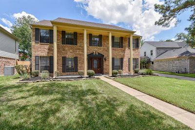 7630 Clover Canyon Circle, House other with 5 bedrooms, 3 bathrooms and null parking in Houston TX | Image 1